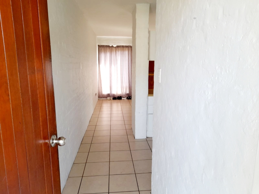 1 Bedroom Property for Sale in Heiderand Western Cape
